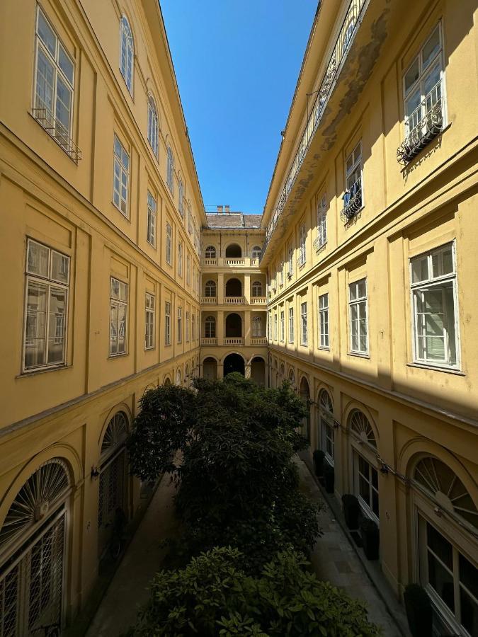 Old Town Apart Daire Budapeşte Dış mekan fotoğraf
